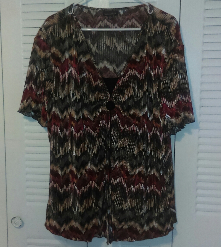 Butterfly Black layered chevron top
